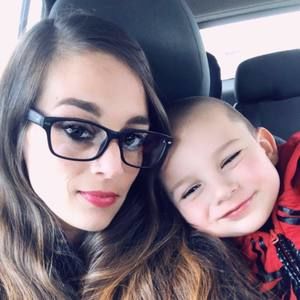 Meet your Posher, Bobbi